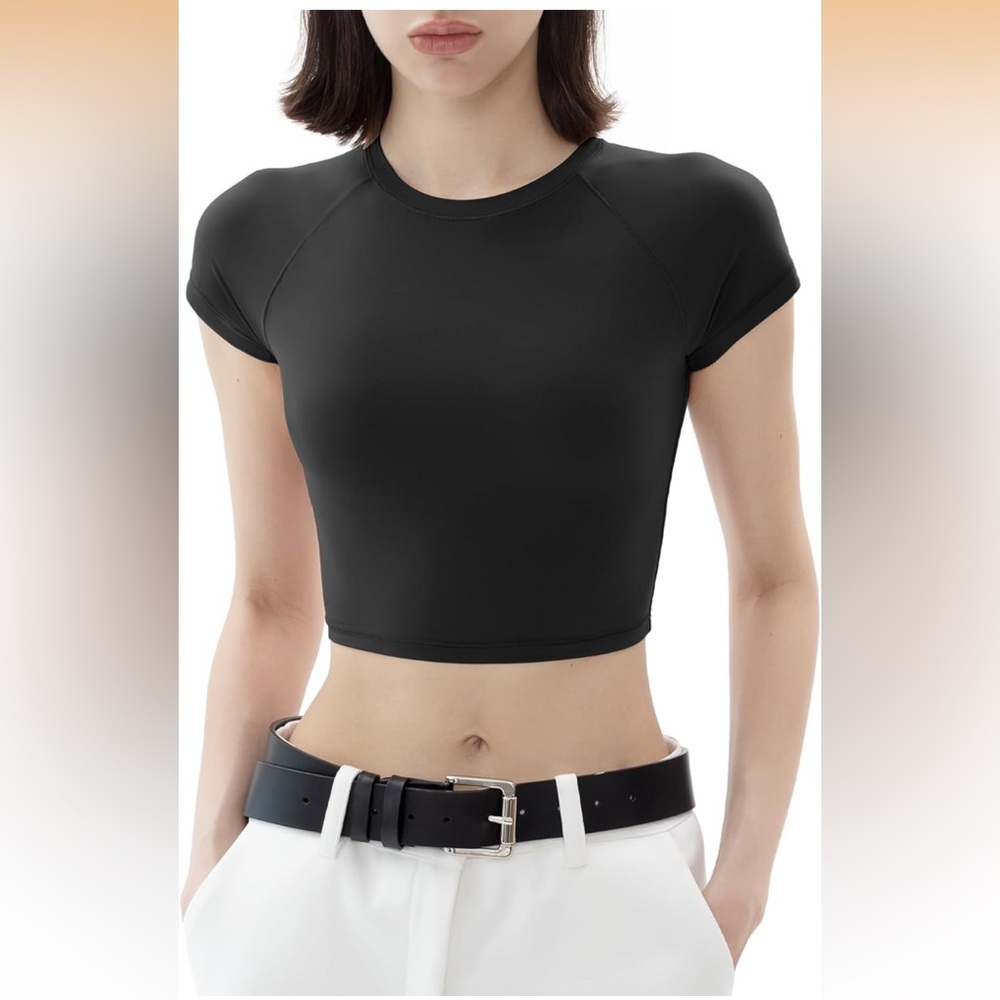 Pumiey women’s short sleeve crop top crew neck T